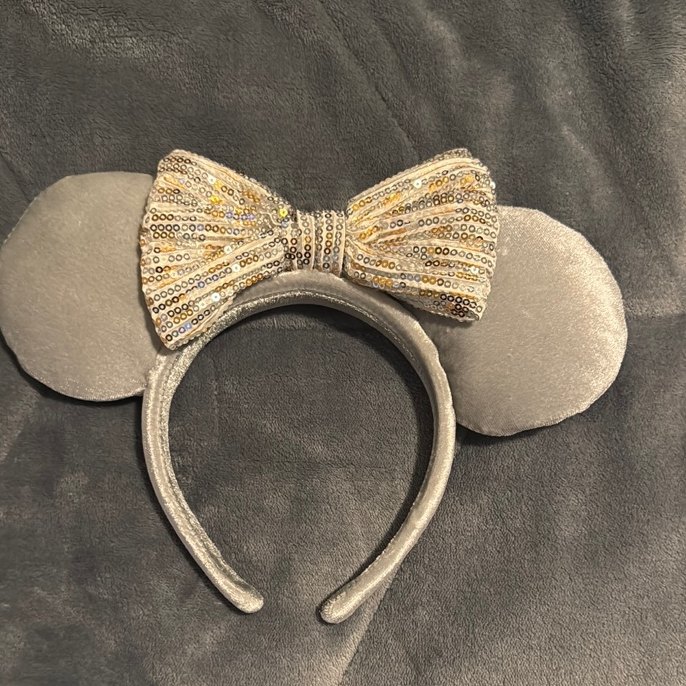 Disney Silver Bow Hair Accessories